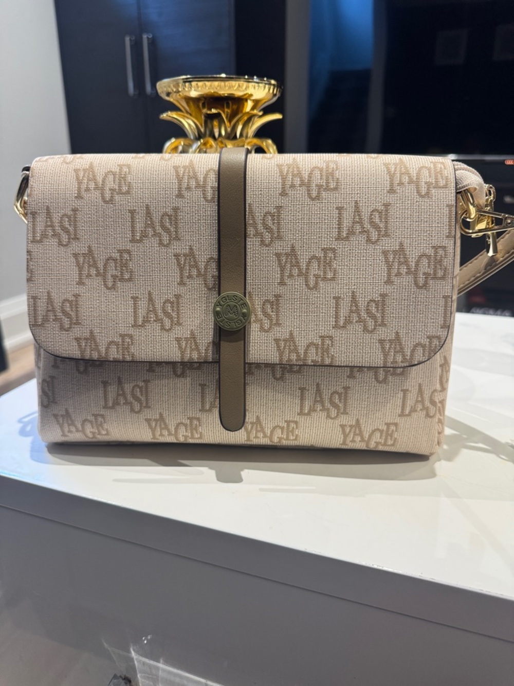 Signature Crossbody Bag in Beige